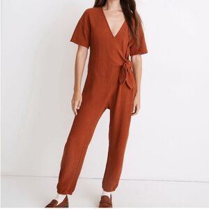Madewell knit textured tie knot short sleeve rust color jumpsuit Medium
